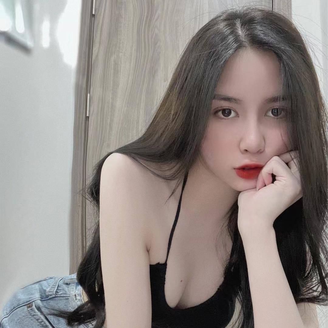 Những Hot Girl Xinh Đẹp Trên Mạng Xã Hội